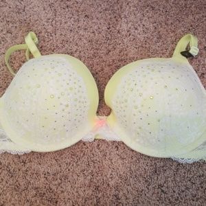 NWT Victoria's secret bra